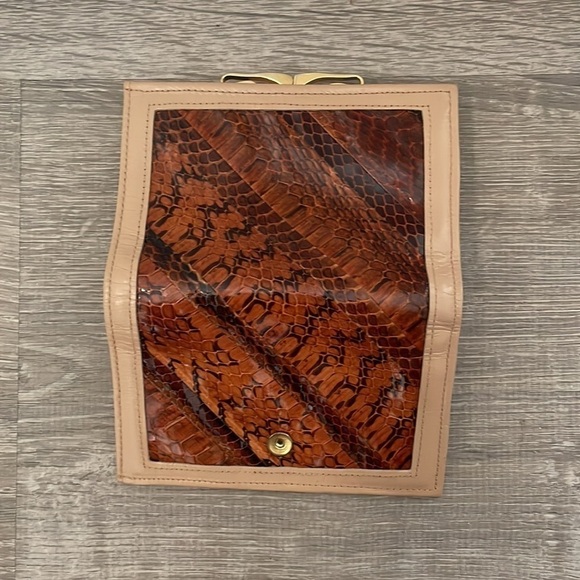 Snake Pattern Wallet - Picture 2 of 5